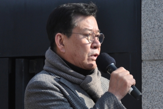 이상복, 조미선 오산시 서부로 도로 붕괴 사고, 마녀사냥 중단 요구 성명서 발표