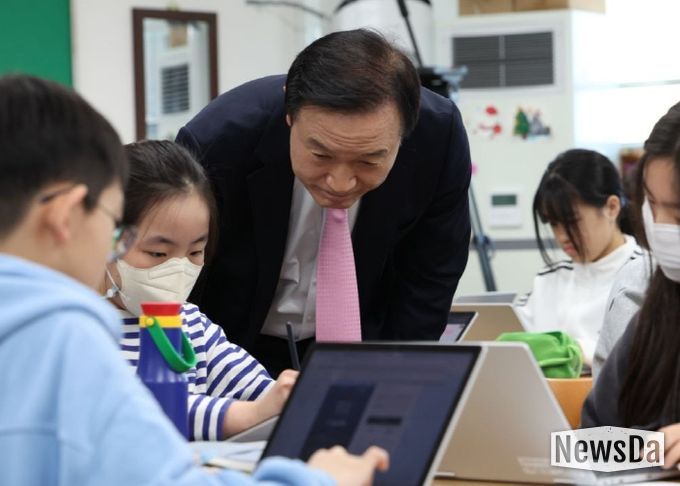 수원 산의초 하이러닝 활용한 6학년 과학 수업 참관