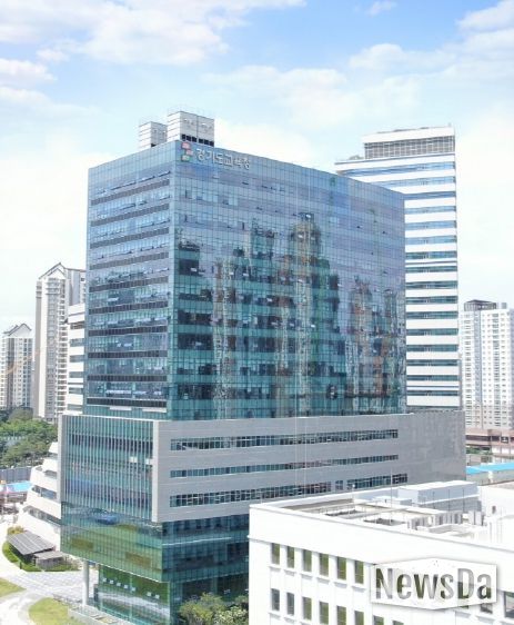 경기도교육청 남부신청사 전경.