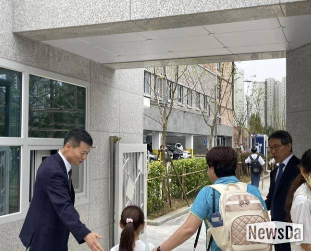 동두천양주교육지원청, 제23대 임정모 교육장 취임 후 신설 옥정호수초등학교 방문으로 첫 일정 시작