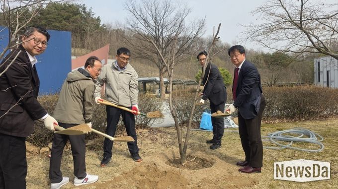세종시설공단, 제80회 식목일 기념 나무심기 행사 진행