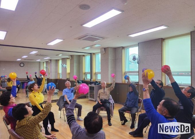 고양시 고양동, 어르신 건강프로그램 ‘두근두근 건강발전소’ 성료
