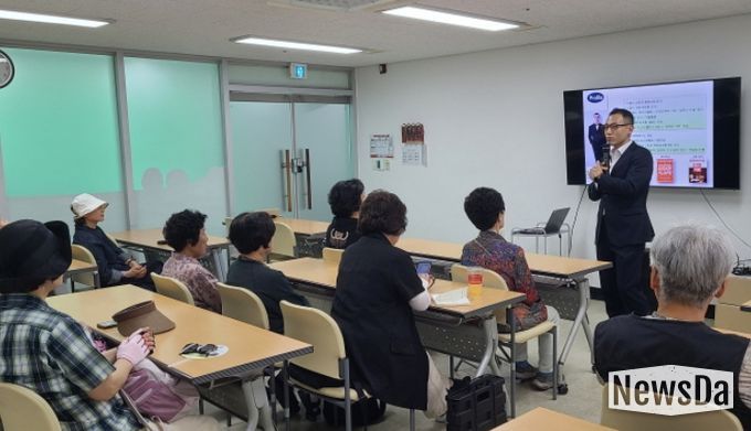 동두천시립도서관 지역작가 초청강연 성료