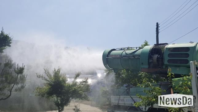 방제를 하는 모습