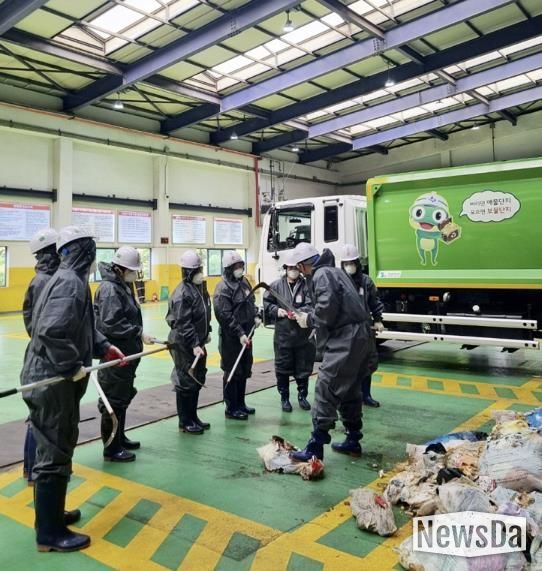 수원특례시 팔달구 화서1동 자원회수시설 반입 쓰레기 샘플링 실시