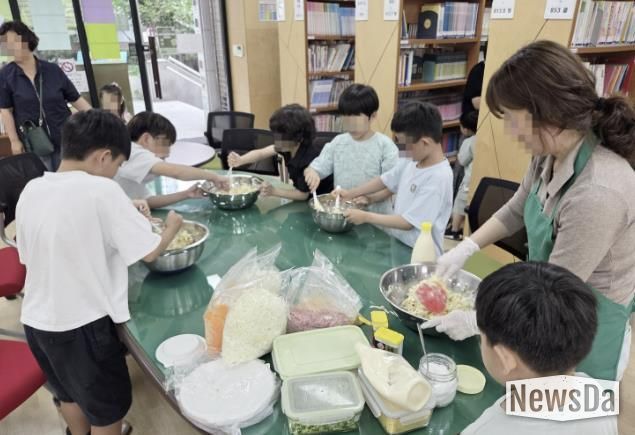 수원시 장안구 조원1동 새마을문고회, 수확한 감자로 요리교실 열어