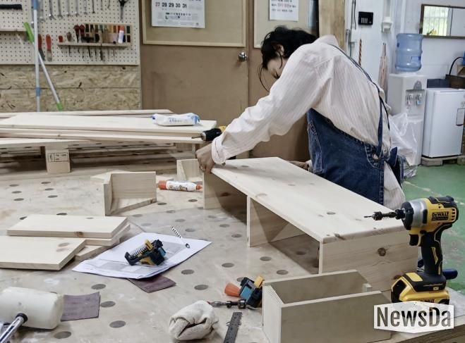 나눔목공소가 오는 11월 1일부터 한 달간 시민과 함께하는 목공기초반 ‘안녕, 목공’을 운영한다.