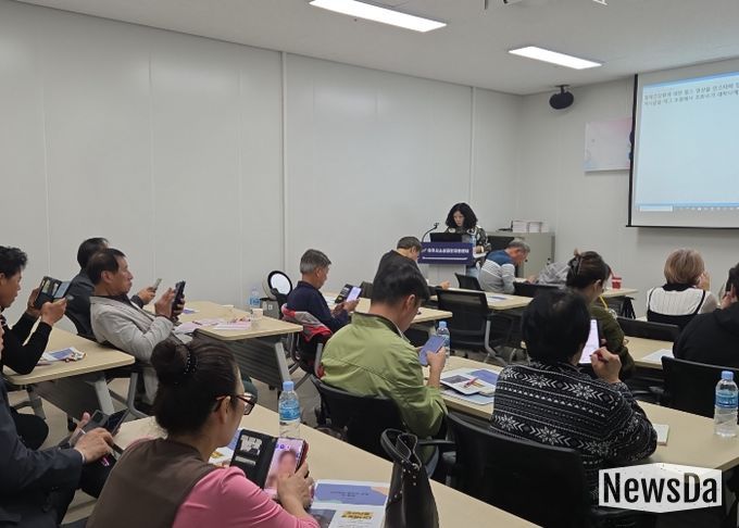 여주시 소상공인지원센터, 소상공인 정보화 AI 교육 수료식 개최