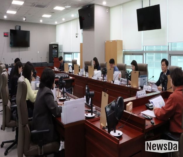경기도의회 교육행정연구회, ‘경기도 고교학점제 시행에 따른 진로·진학 연계 방안 연구’ 중간보고회 개최