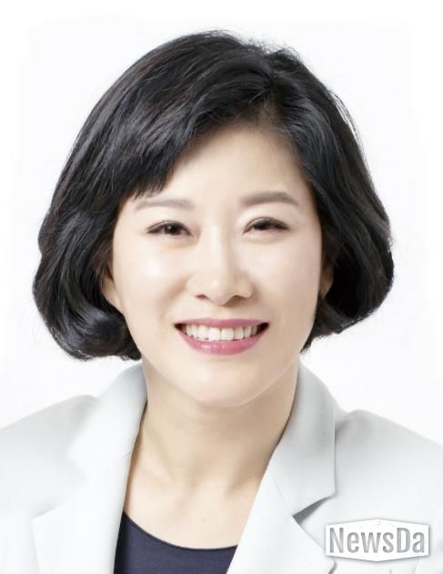 용인특례시의회 김희영 의원 대표 발의, '용인시 공공조형물 건립 및 관리 조례안' 본회의 통과