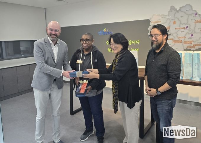 신미숙 의원, 美조지아주 경제사절단 만나…경기도 우수 소공인 제품 사례 공유