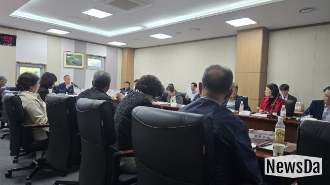 ‘제2기 먹거리 계획’ 중간보고회