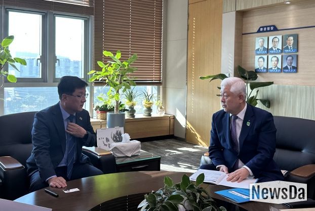 황인홍무주군수 김성환 기후에너지환경부장관 국비 확보를 위한 면담