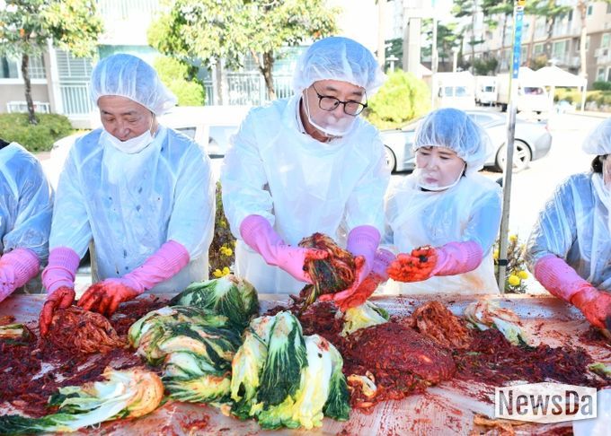 수원시 영통구 매탄1동, 온기를 전하는 사랑의 김장 나눔 행사 추진