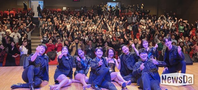 뮤지컬 인생 토크 콘서트 단체사진