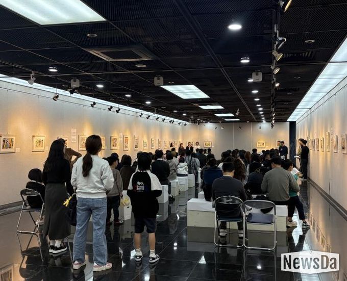 제8회 정신건강 미술전시회 ‘내 마음속 용기 찾기’ 전시회 모습