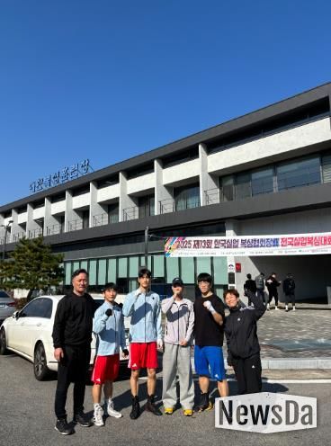 화순군청 복싱부(왼쪽부터 박구감독님,서동근선수, 국승준선수, 성현태선수, 선현욱선수, 박지선코치)