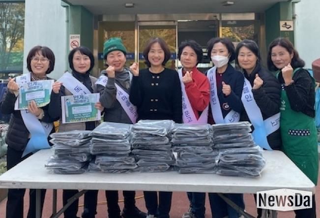 수원시 팔달구 인계동 새마을문고회, 문고 활성화를 위한 홍보활동 진행