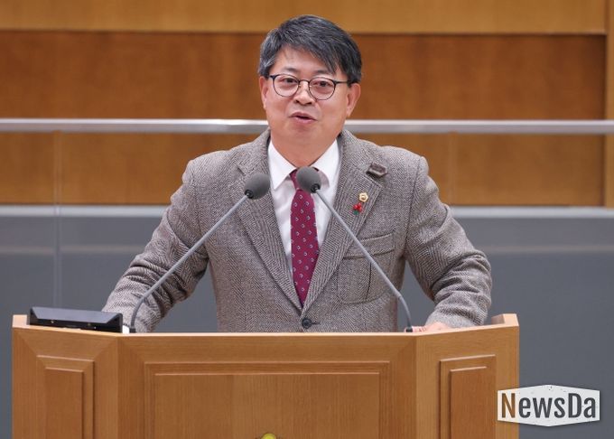 경기도의회 여성가족평생교육위원회 김재훈 의원(국민의힘, 안양4)