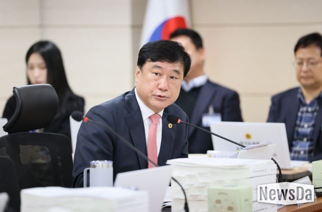 경기도의회 교육기획위원회 소속 이택수 의원(국민의힘, 고양8)