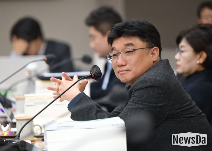 경기도의회 교육행정위원회 소속 김회철 의원(더불어민주당·화성6)