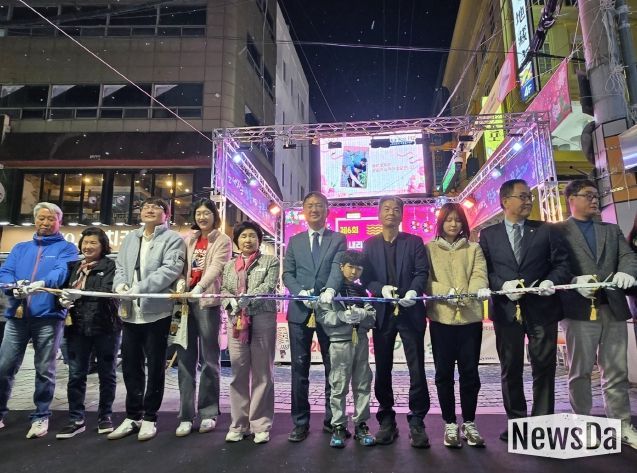 “국화축제에서 창동 눈꽃거리까지 가을의 끝에서 겨울을 만나다”