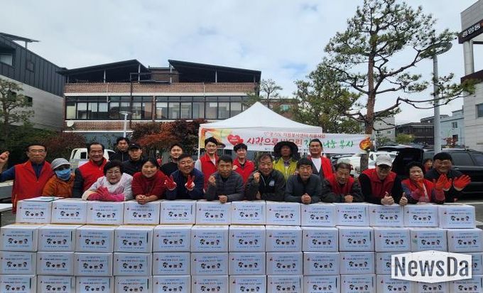 여주시 중앙동 통장협의회, 취약계층에 '김치 나눔' 봉사 펼쳐