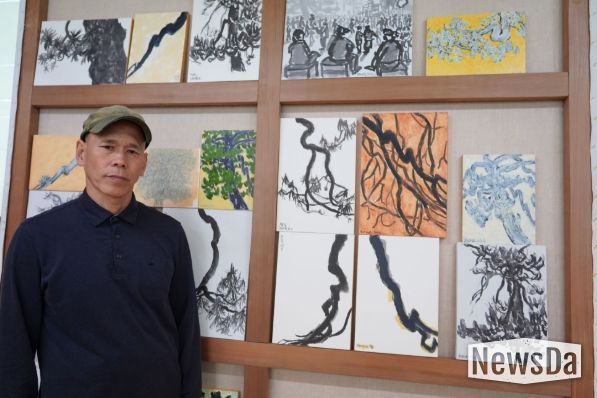 ‘수성송 화가’김창수 개인전“해남의 시간과 삶을 화폭에 담다”