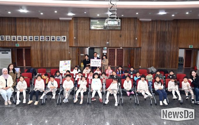 시립풍경어린이집, 시립대명루첸어린이집 하남시에 아나바다 바자회 성금 180만원 기탁