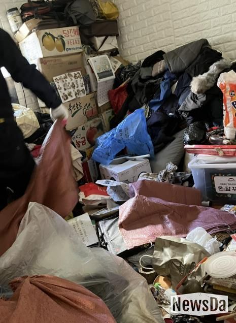 남양주시 호평동, 취약계층 주거환경 개선…집청소로 쓰레기로 가득한 집 깔끔히
