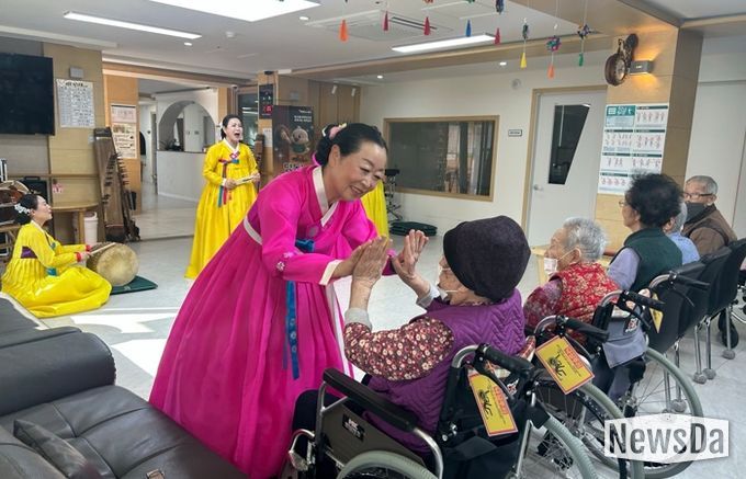 서구, 찾아가는 국악공연 ‘딩동! 쓱싹국악’ 큰 호응