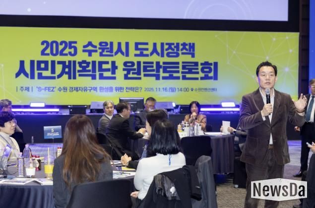 이재준 시장이 인사말을 하고 있다.