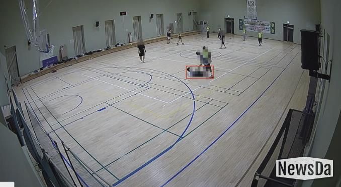 AI 영상분석을 통한 이용자 쓰러짐 탐지 화면