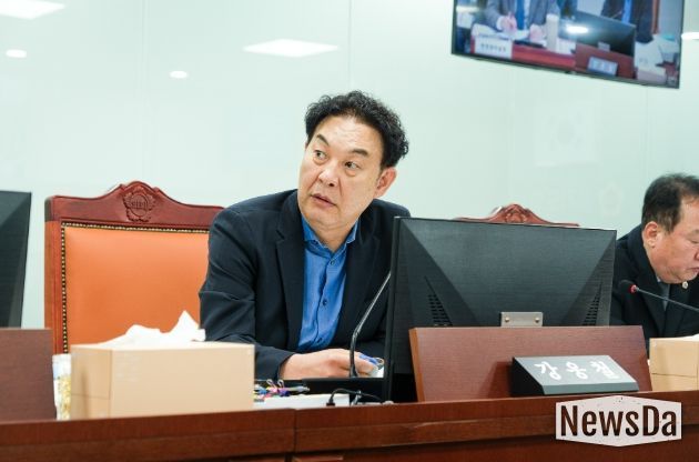 경기도의회 강웅철 의원