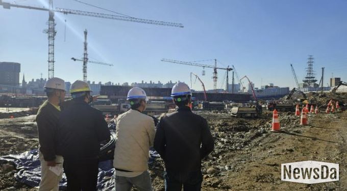 지난 28일 이목동 공동주택 신축 건설공사장을 점검하는 모습