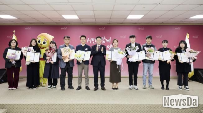 양주시, 2025년 하반기 친절 우수부서 및 친절공무원 선정