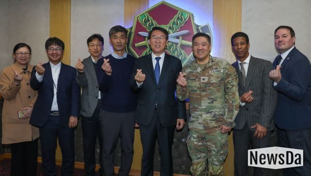 캠프 케이시 기지시설사령부 방문