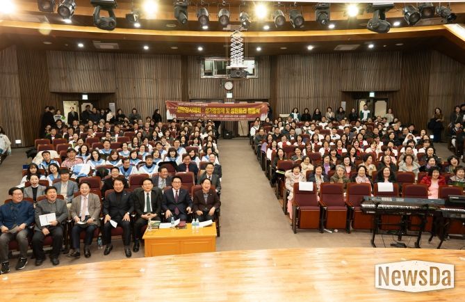 2025년 성탄감사예배 및 성탄 트리 점등식