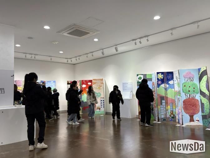 <찾아가는 미술관> 결과공유전 전경