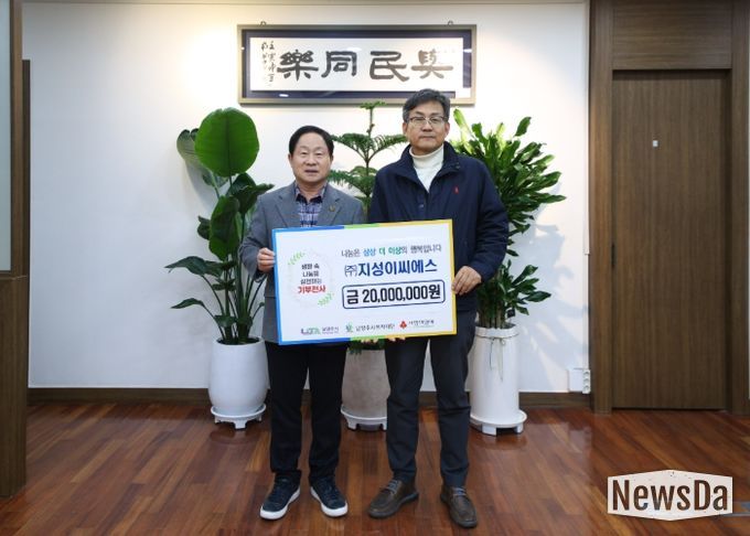 (좌) 주광덕 시장 (우) 홍현석 지성이씨에스 대표이사