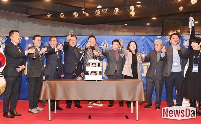 한국공인중개사협회 파주시지회, ‘송년의 밤’ 성황리 종료