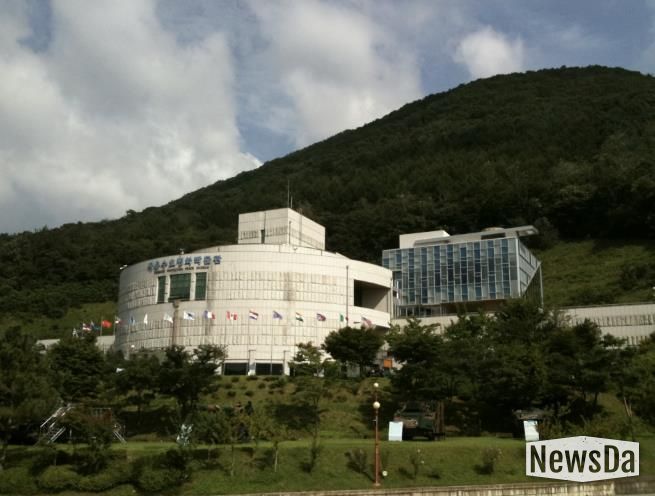 동두천시 자유수호평화박물관, 제3회 이호왕 박사 기념 청소년 미술대전 시상식 개최