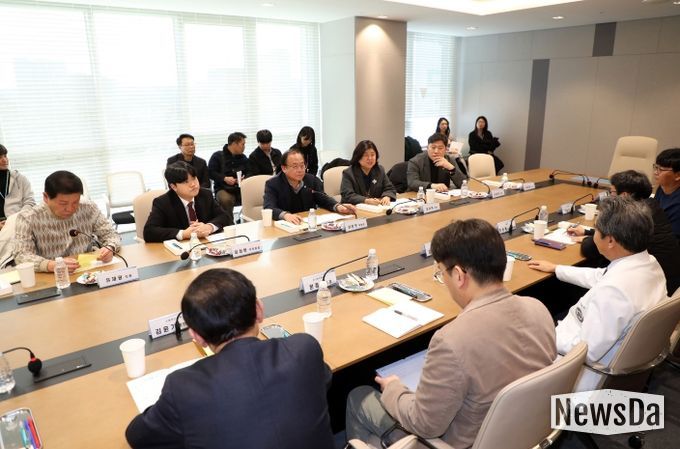 수원특례시의회 도시미래위원회, 서수원종합(덕산)병원 현장방문 실시