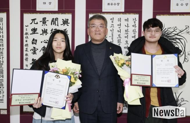 예천군, 제12회 단샘글씨겨루기 대회 시상 및 전시회 개최