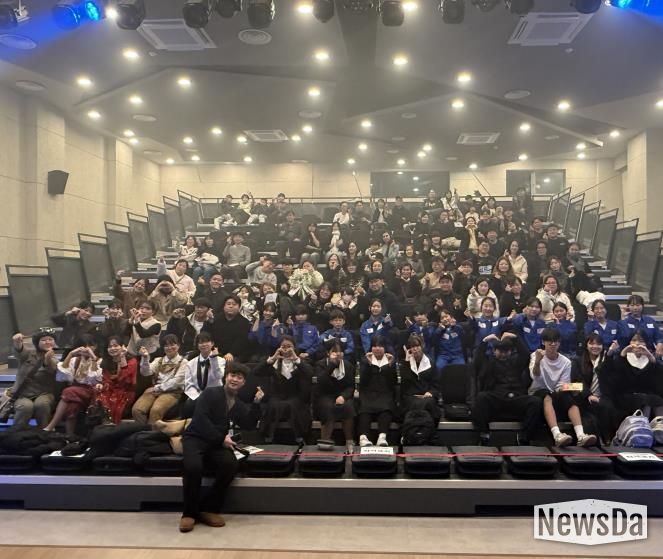 2025년 포천시 청소년뮤지컬스쿨 연말 발표회 성공적으로 마쳐