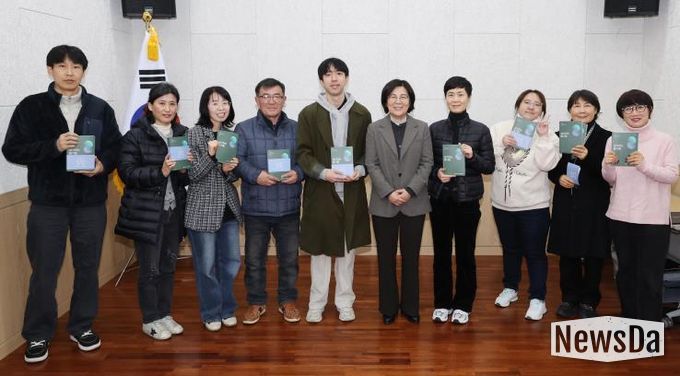 안성시 박두진문학관, '생각하는 즐거움' 출판기념회 개최