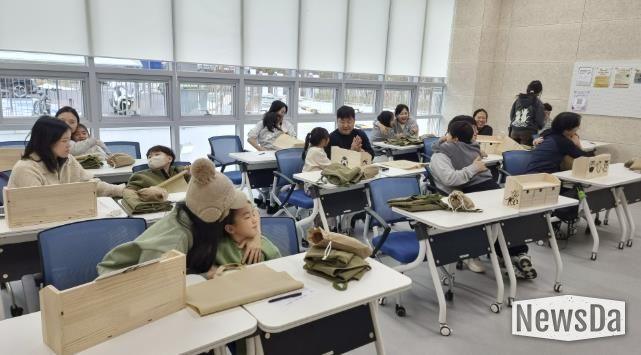 하남문화재단, 크리스마스 특집 생활문화아카데미 ‘생긋’ 성황리 종료! 사전 예약 3일 만에 마감