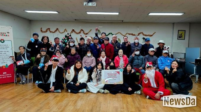 제천시청소년꿈뜨락, 청소년운영단과 함께 연말 나눔 『크리스마스 카드 쓰기 – 마음을 전하는 날』 진행