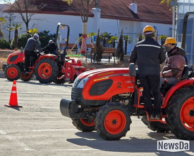 농기계 보험료 90% 지원!