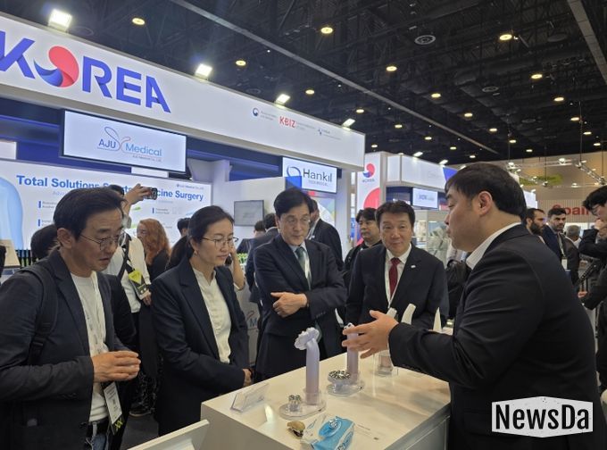 강원 의료기기, 두바이 현장